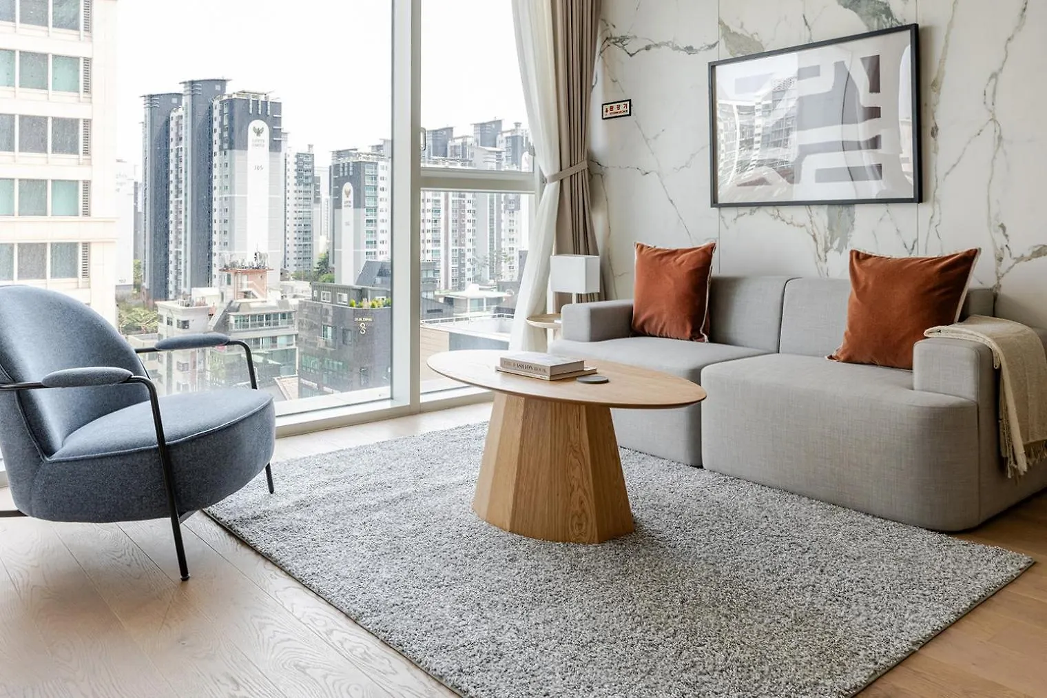 Blueground Id9 Nonhyeon City View Ac Sel-9의 연락처